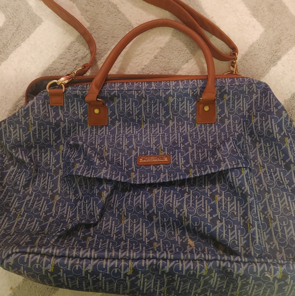 Large Calvin Klein overnight bag